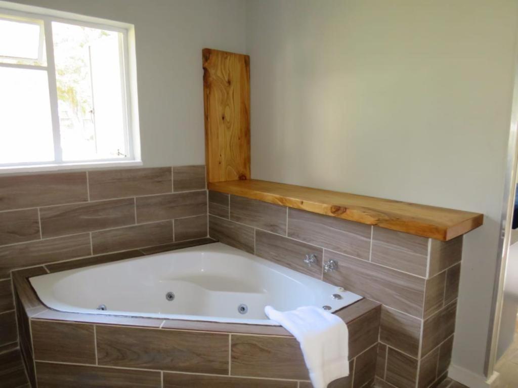 Sani Pass Manor Guest House Himeville Exterior photo